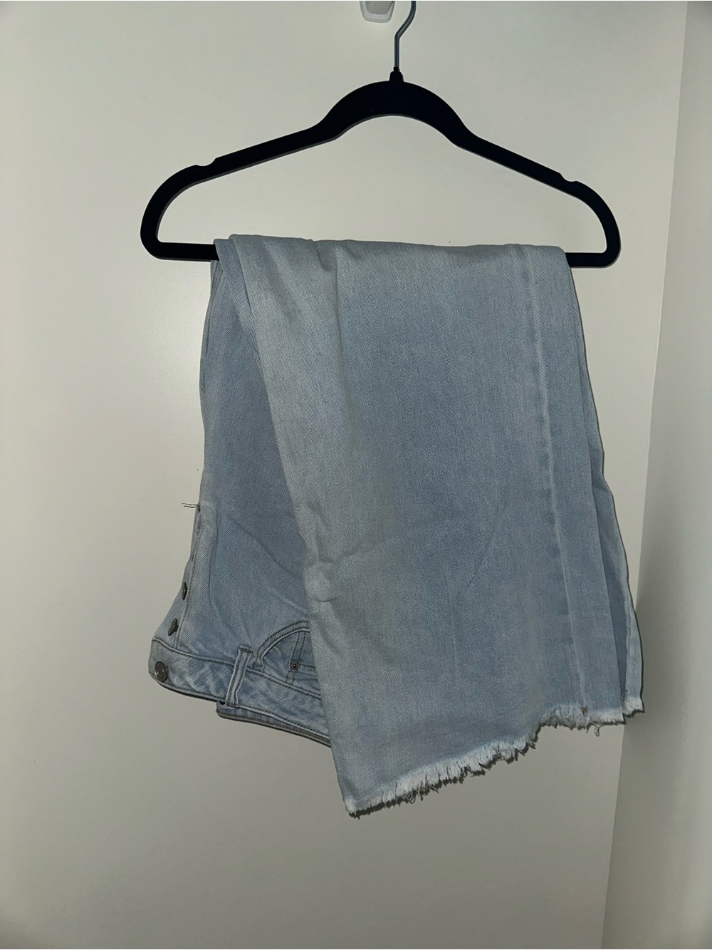 Light Wash Women’s Jeans - Wide Leg